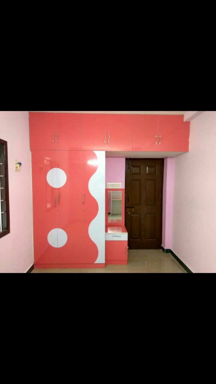 Interior 12
