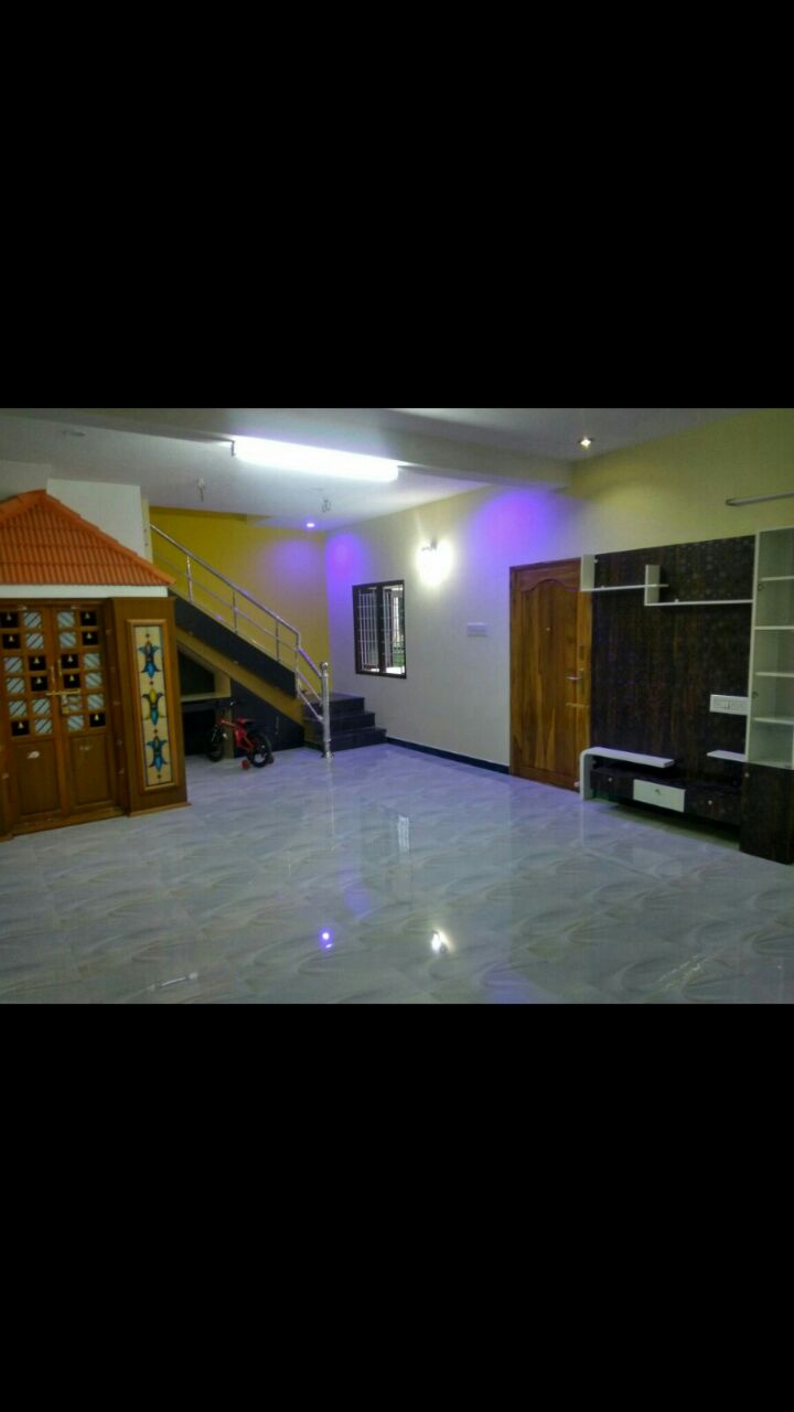 Interior 14