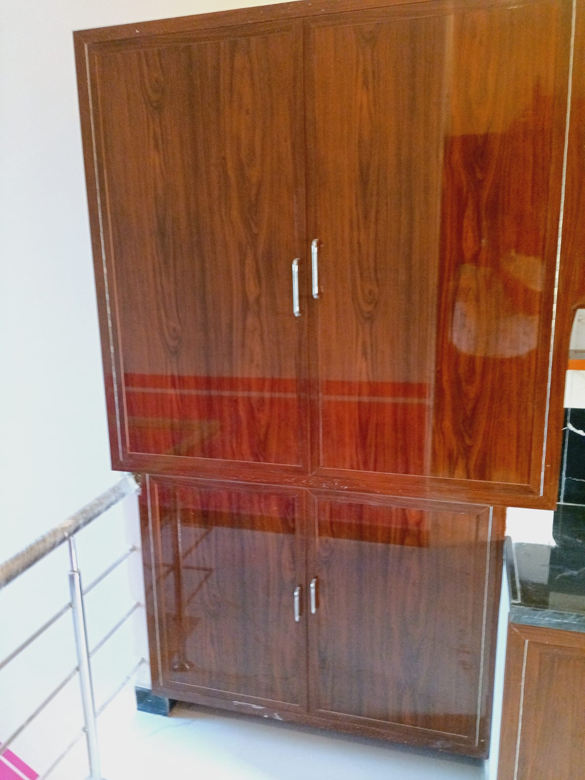 Interior 6