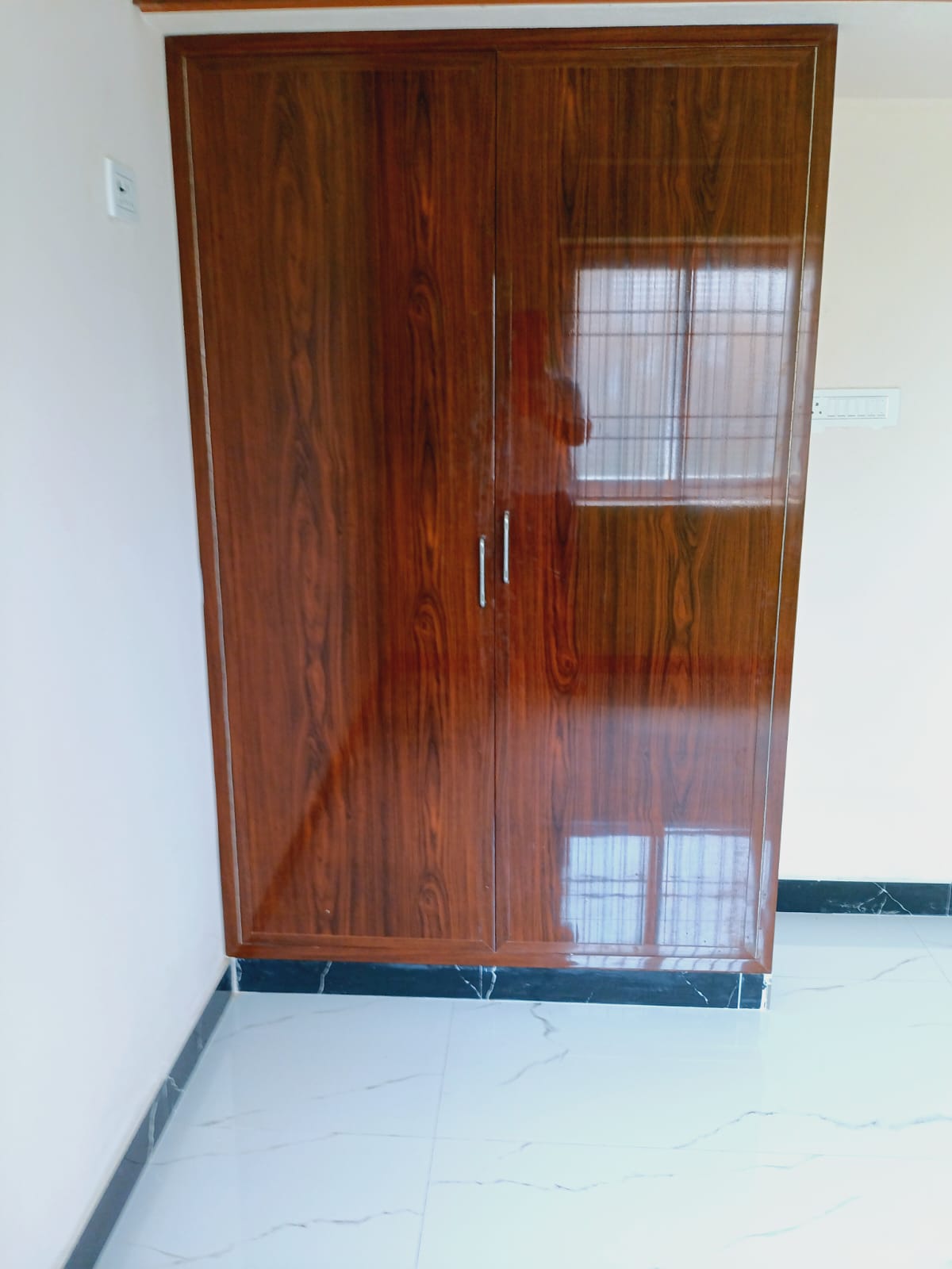 Interior 7